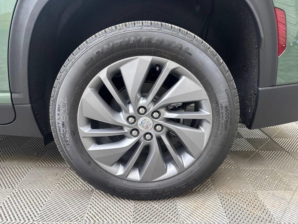 New 2027 Buick Enclave Preferred FWD image 4