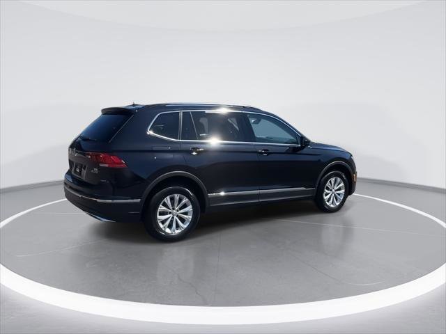 Used 2018 Volkswagen Tiguan SE w/ Panoramic Sunroof Package AWD/4WD image 8