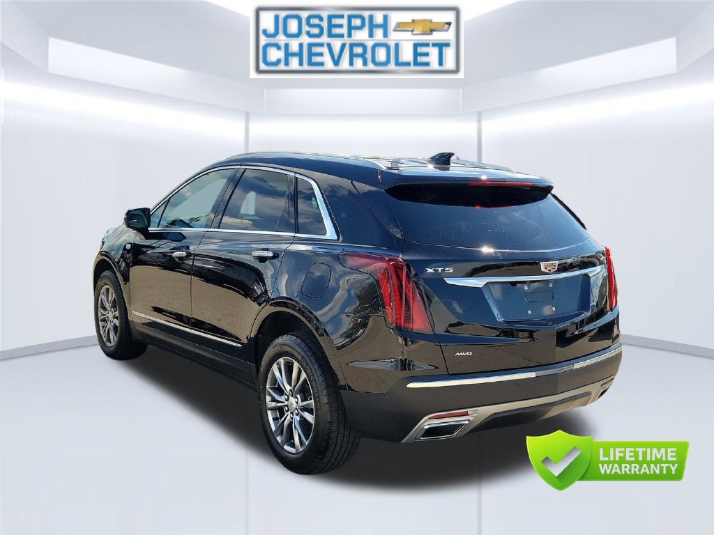 Used 2023 Cadillac XT5 Premium Luxury w/ LPO, Floor Liner Package AWD/4WD image 4