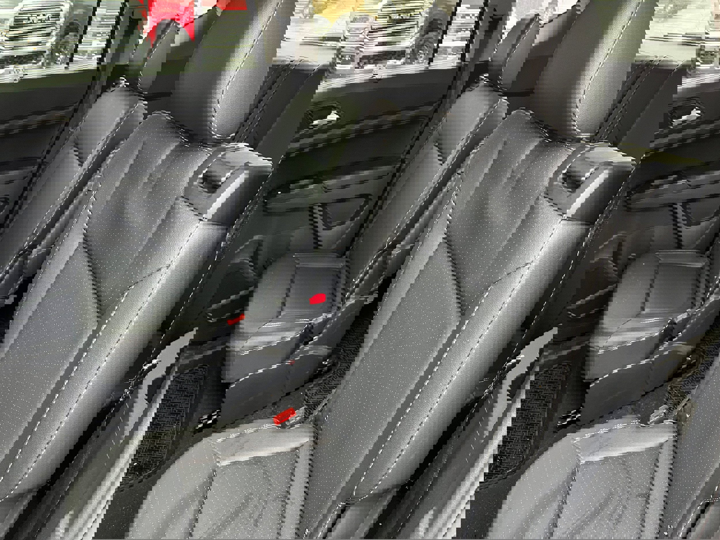 Used 2021 Volkswagen Atlas SE image 12