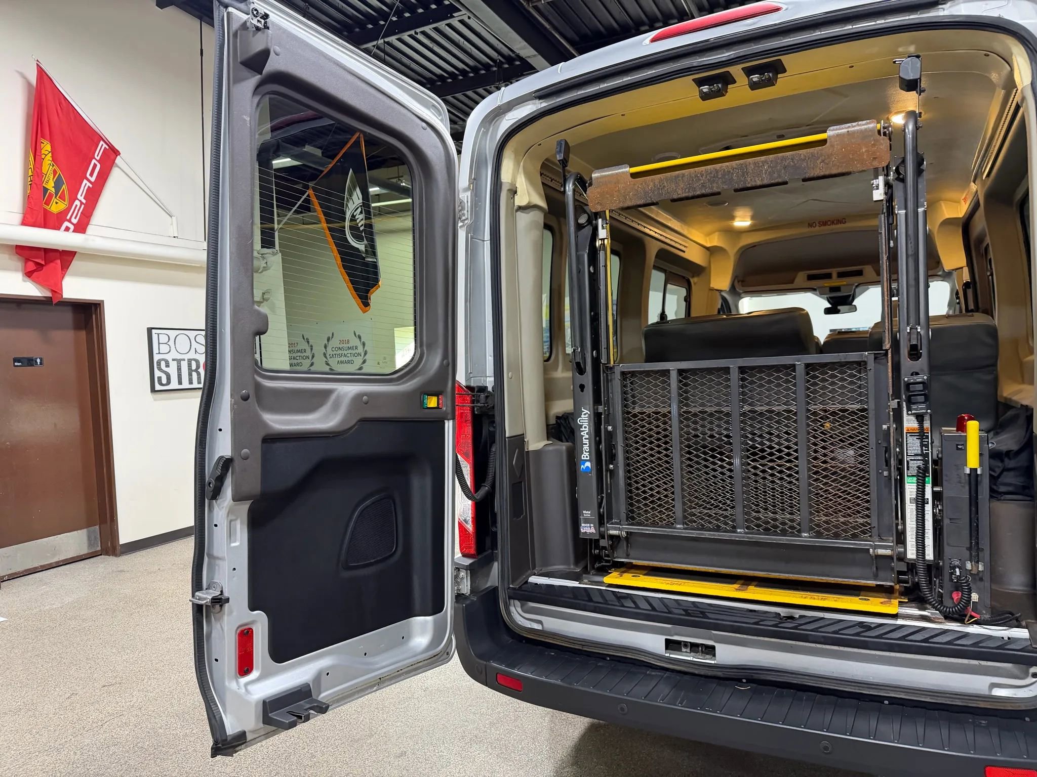 Used 2015 Ford Transit 250 148 Medium Roof RWD image 24