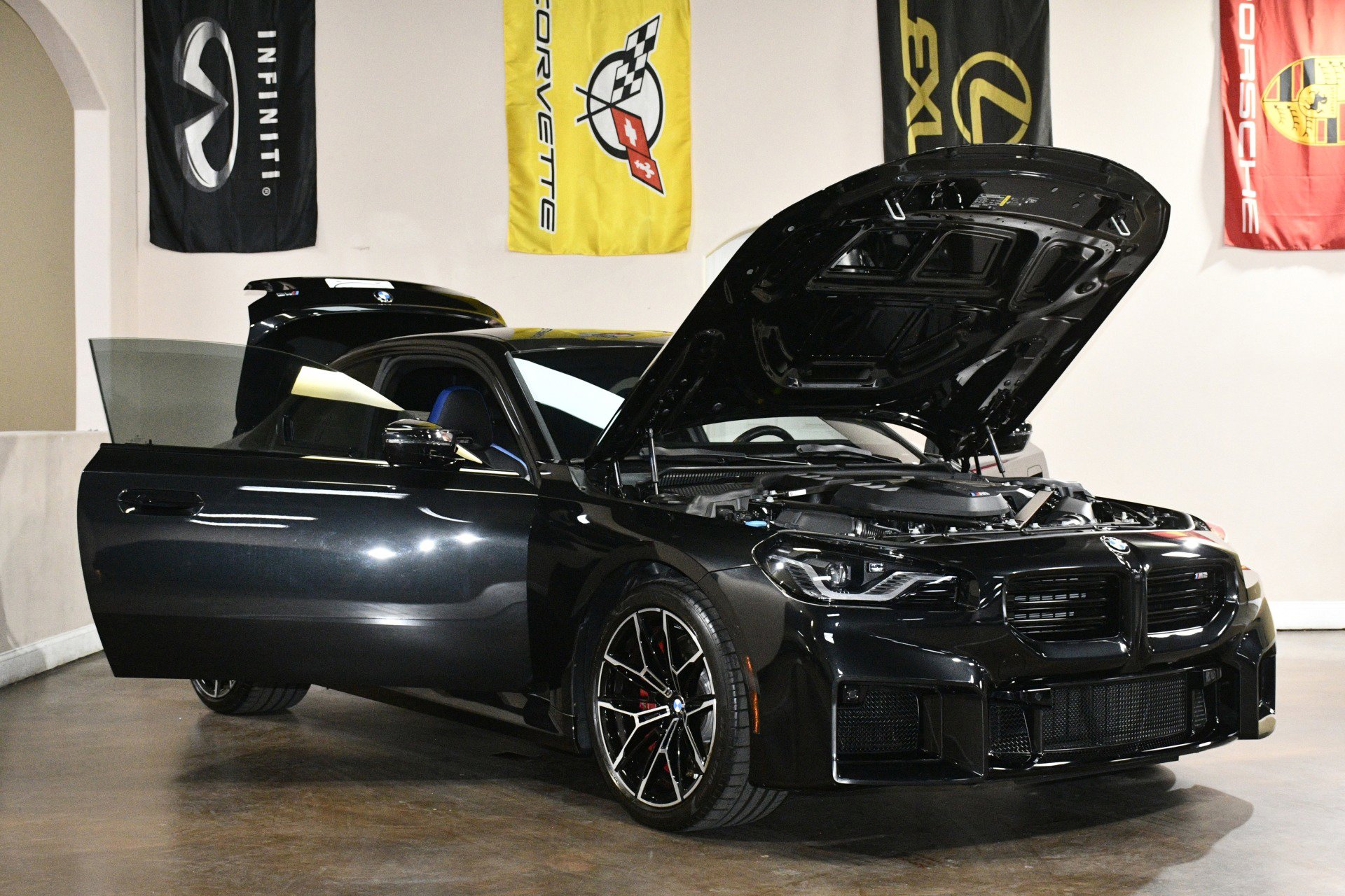 Used 2023 BMW M2 w/ Lighting Package image 89