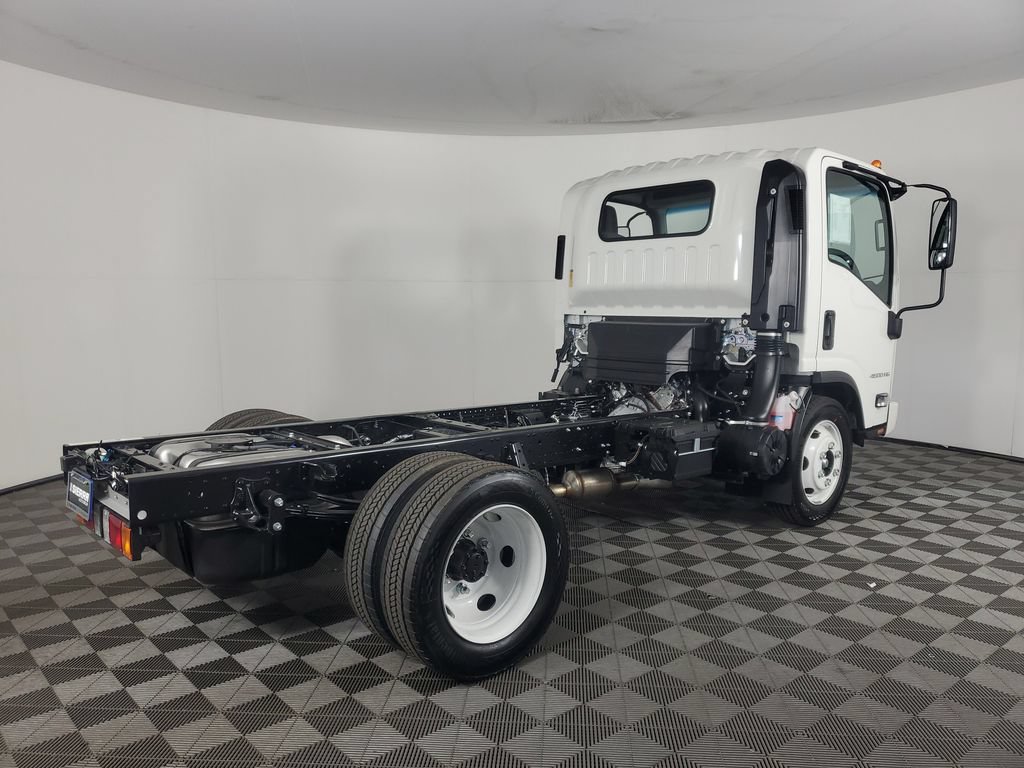 New 2026 Chevrolet Low Cab Forward RWD image 4