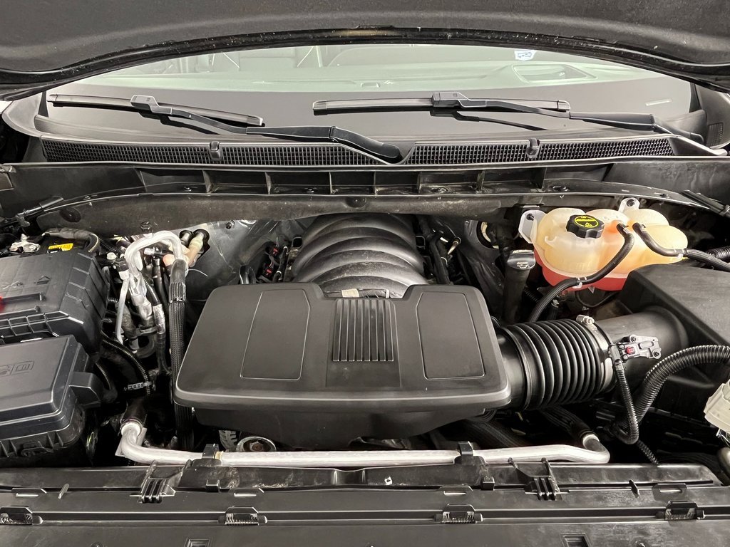 Used 2024 Cadillac Escalade Sport w/ Touring Package image 16