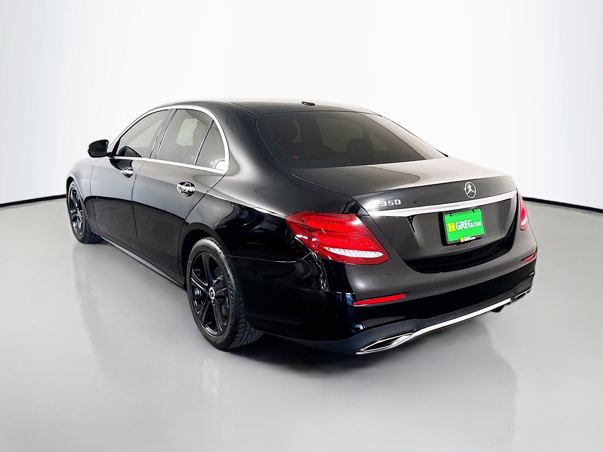Used 2020 Mercedes-Benz E 350 Sedan w/ Premium Package image 7