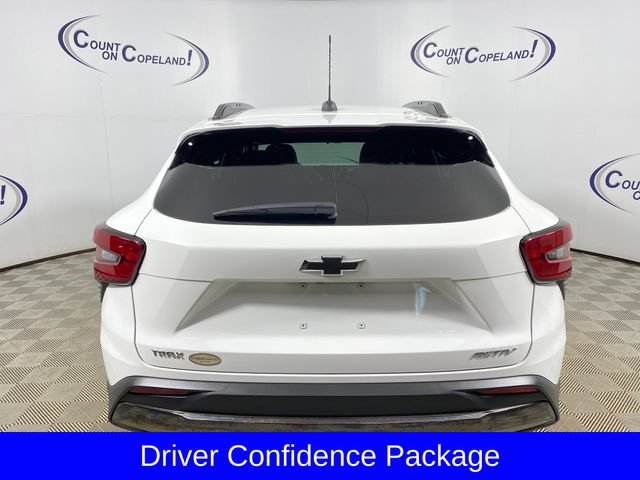 Certified 2024 Chevrolet Trax ACTIV w/ Sunroof Package FWD image 5
