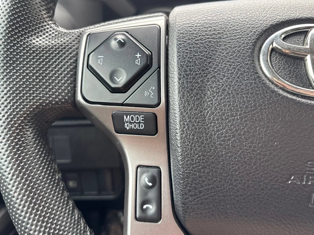 Used 2021 Toyota Tacoma SR5 RWD image 19