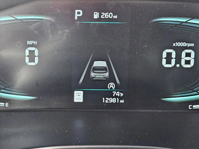 Used 2025 Kia Soul LX w/ LX Technology Package FWD image 11