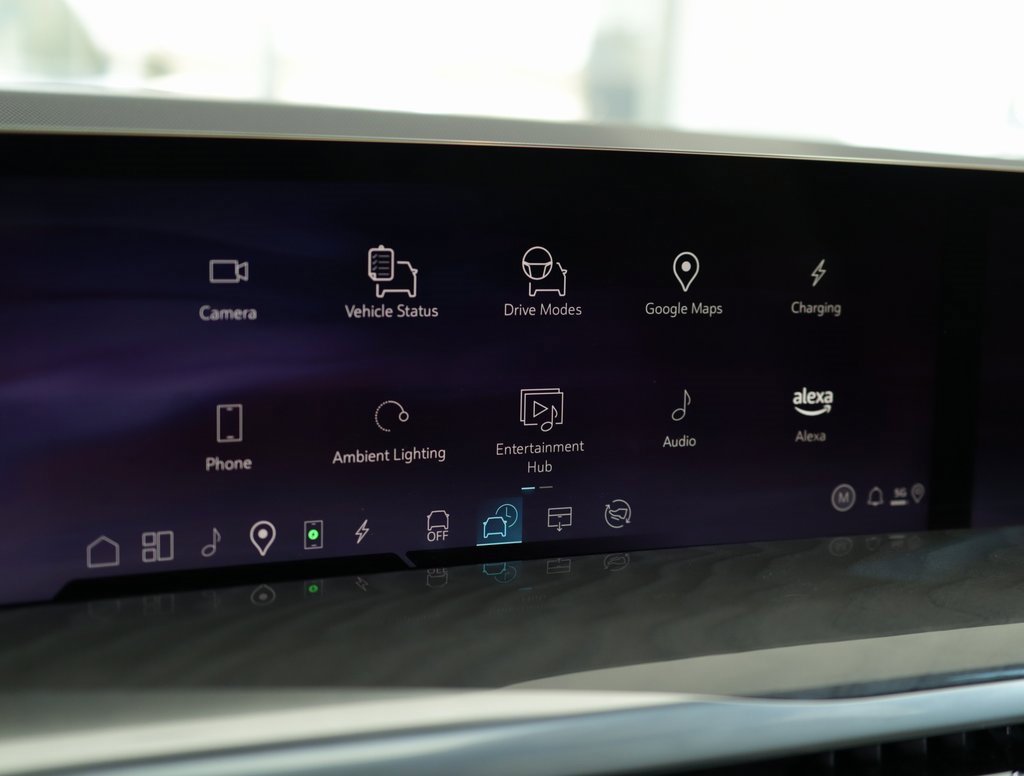 Used 2025 Cadillac Escalade IQ Sport 1 image 14