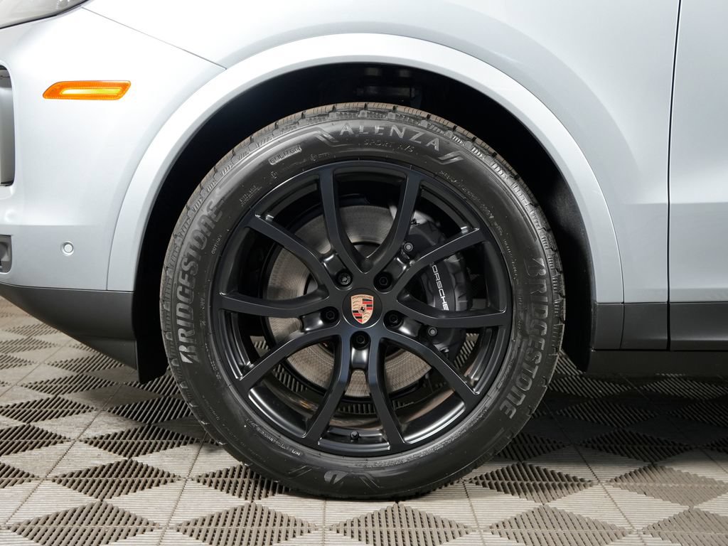 Certified 2026 Porsche Cayenne Coupe AWD/4WD image 40