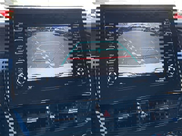 Used 2022 Toyota Camry SE image 18