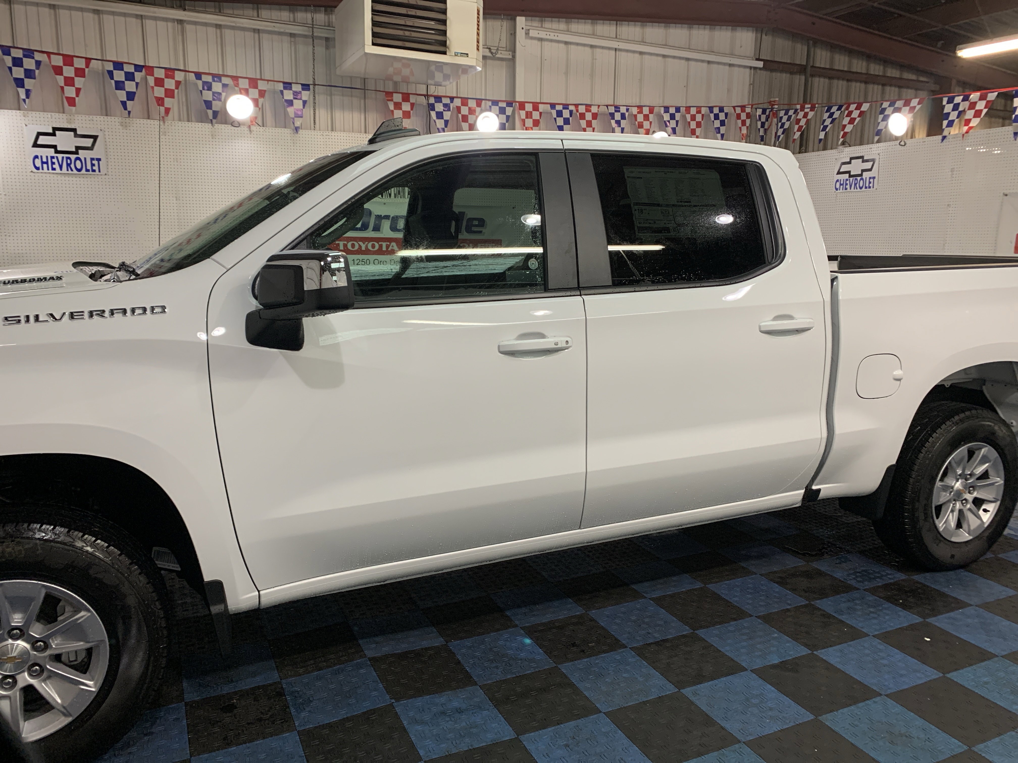 New 2026 Chevrolet Silverado 1500 LT image 2