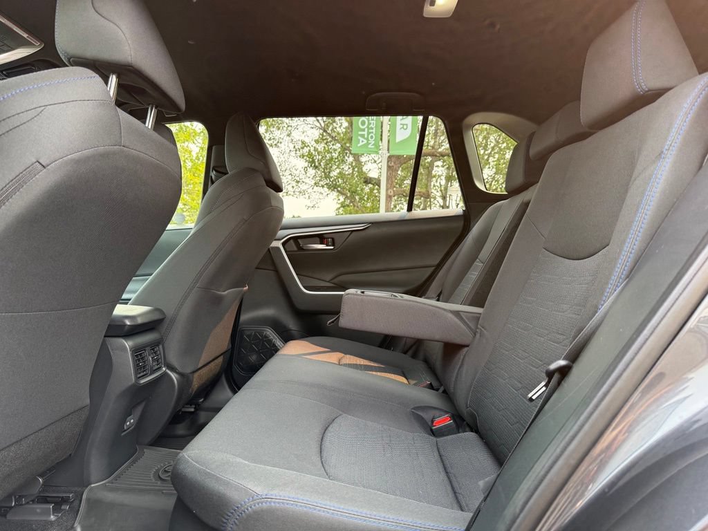 Used 2023 Toyota RAV4 SE w/ SE Grade Weather Package AWD/4WD image 16