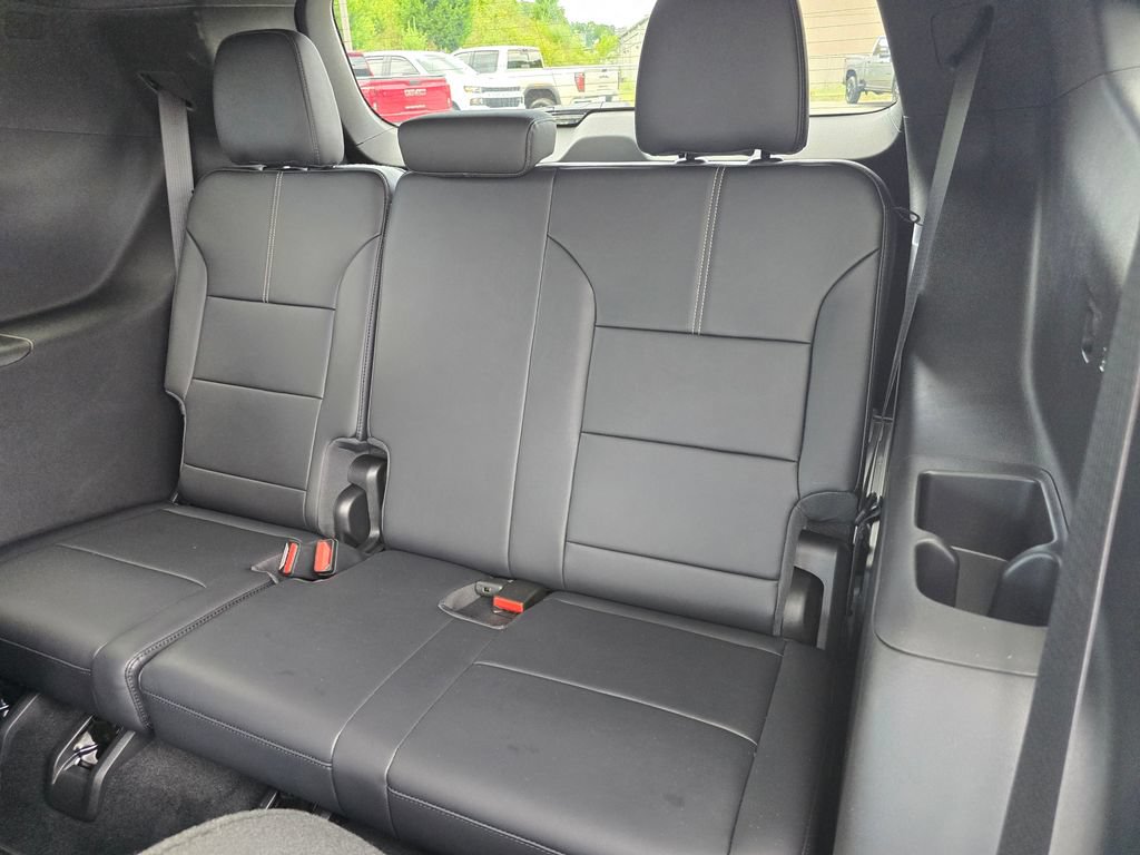 New 2026 GMC Acadia Elevation w/ Elevation Premium Package AWD/4WD image 13