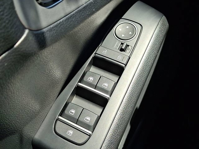 Certified 2025 Kia Soul LX w/ LX Technology Package FWD image 24
