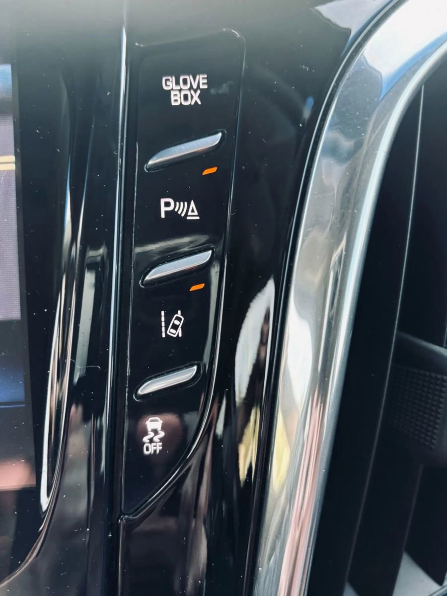 Used 2015 Cadillac Escalade ESV Premium image 34