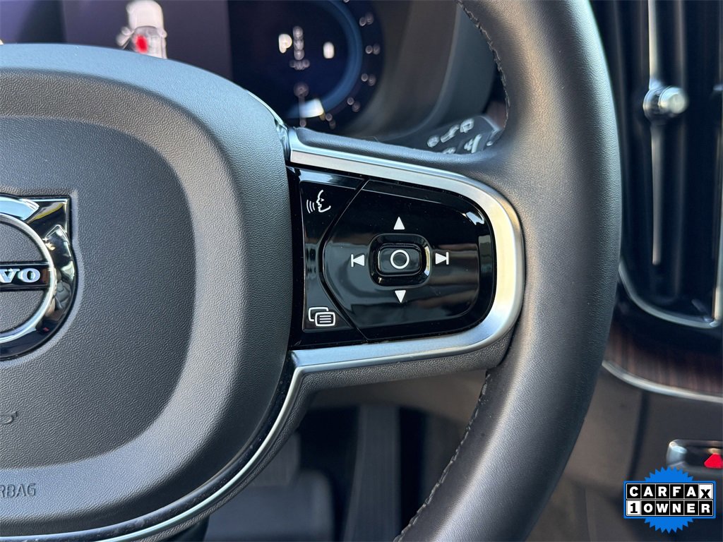 Used 2023 Volvo XC60 B5 Ultimate w/ Protection Package Premier image 23