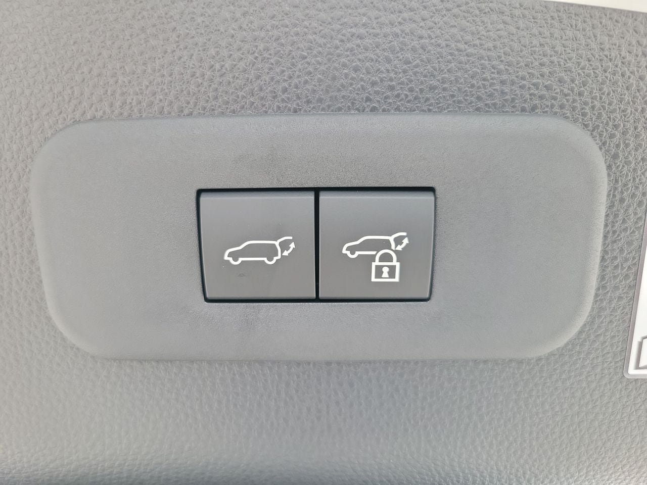 New 2026 Toyota Crown Signia AWD/4WD image 10