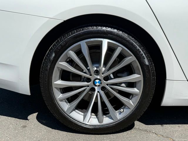 Used 2022 BMW 530i xDrive w/ Convenience Package image 19