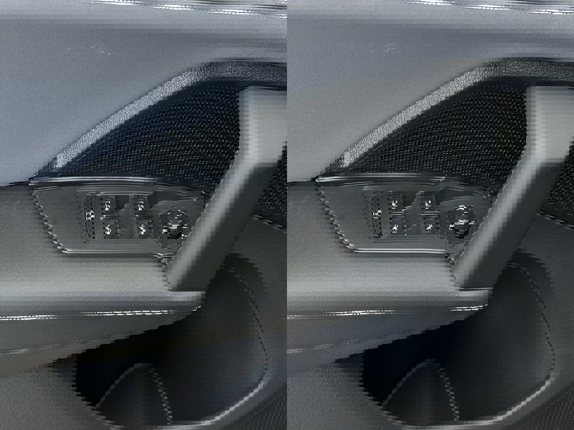 New 2026 Volkswagen Tiguan SE R-Line image 24