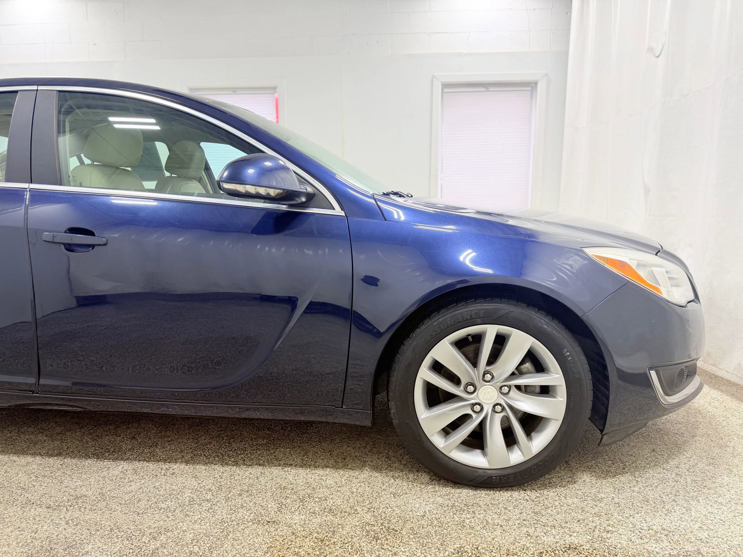 Used 2015 Buick Regal FWD image 8