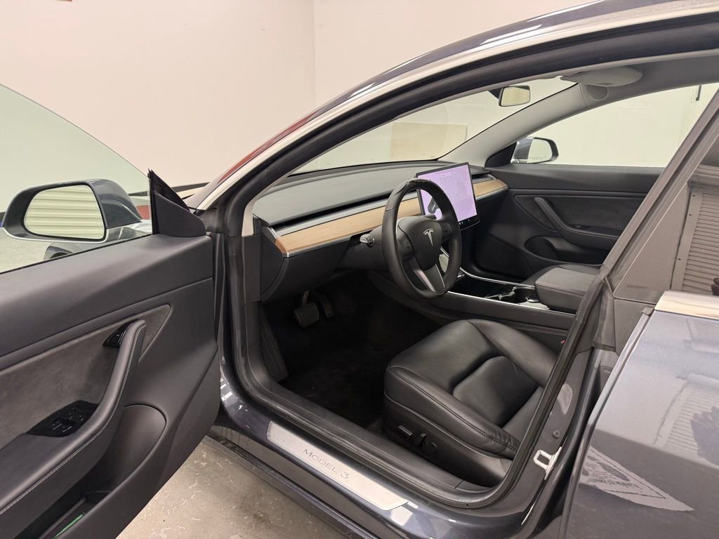 Used 2019 Tesla Model 3 Long Range image 9