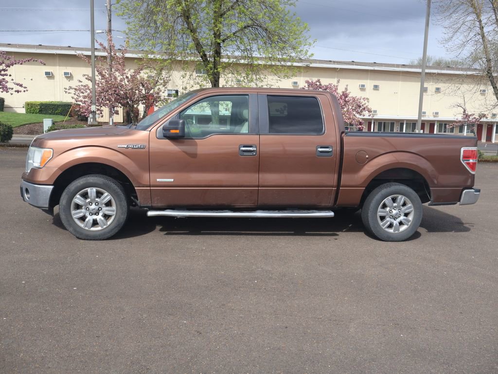 Used 2011 Ford F150 XLT w/ XLT Chrome Pkg RWD image 3
