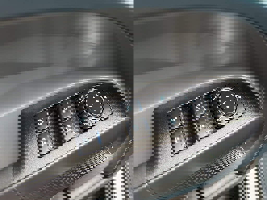 New 2026 Ford Maverick Lariat image 14