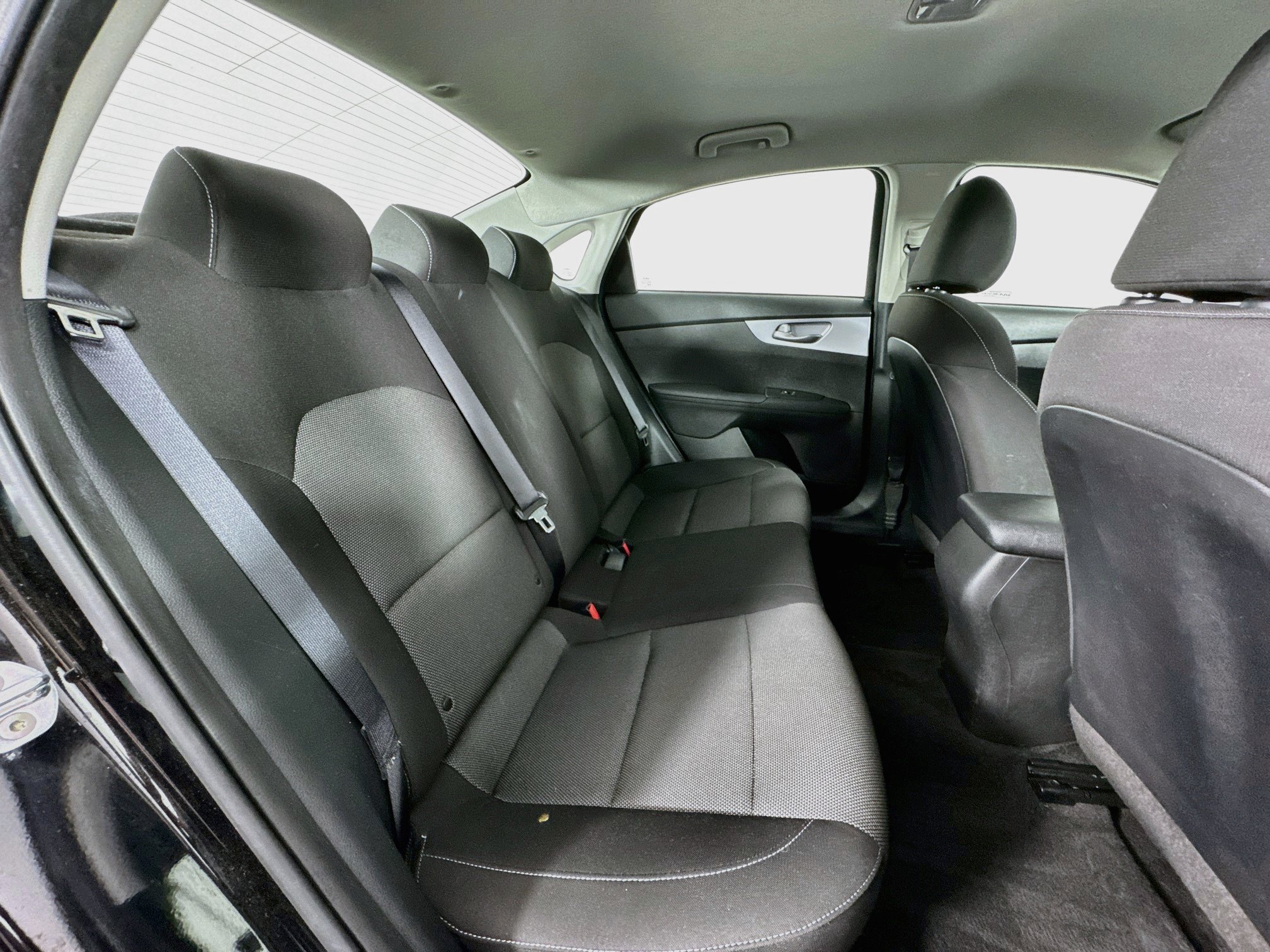 Used 2023 Kia Forte LXS w/ LXS Technology Package FWD image 24