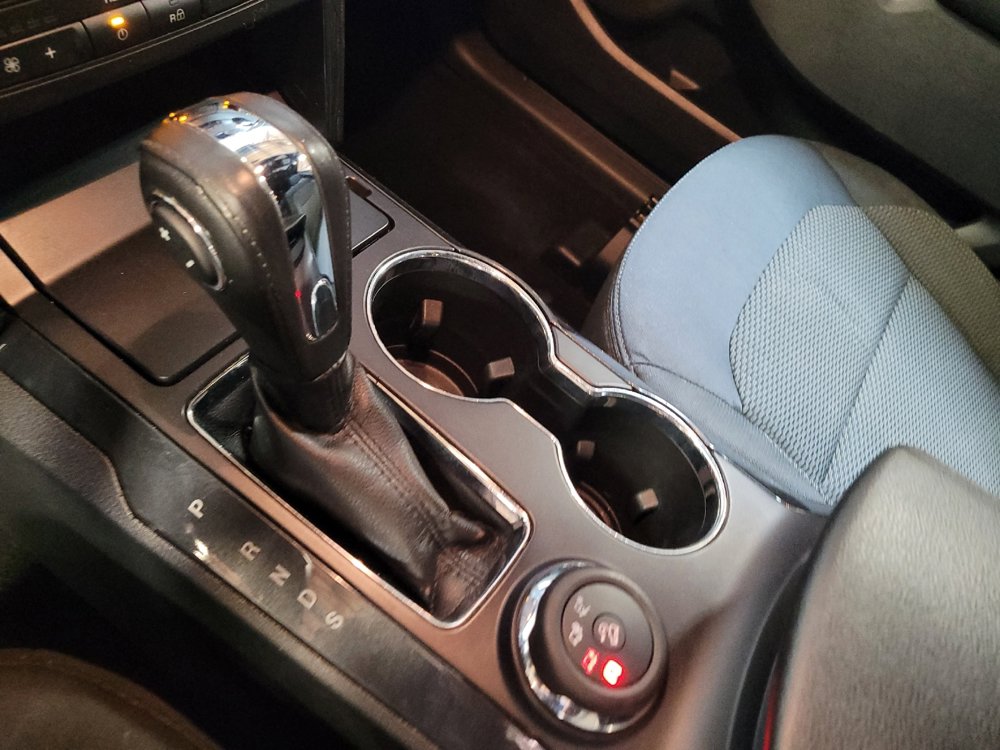 Used 2018 Ford Explorer XLT AWD/4WD image 26