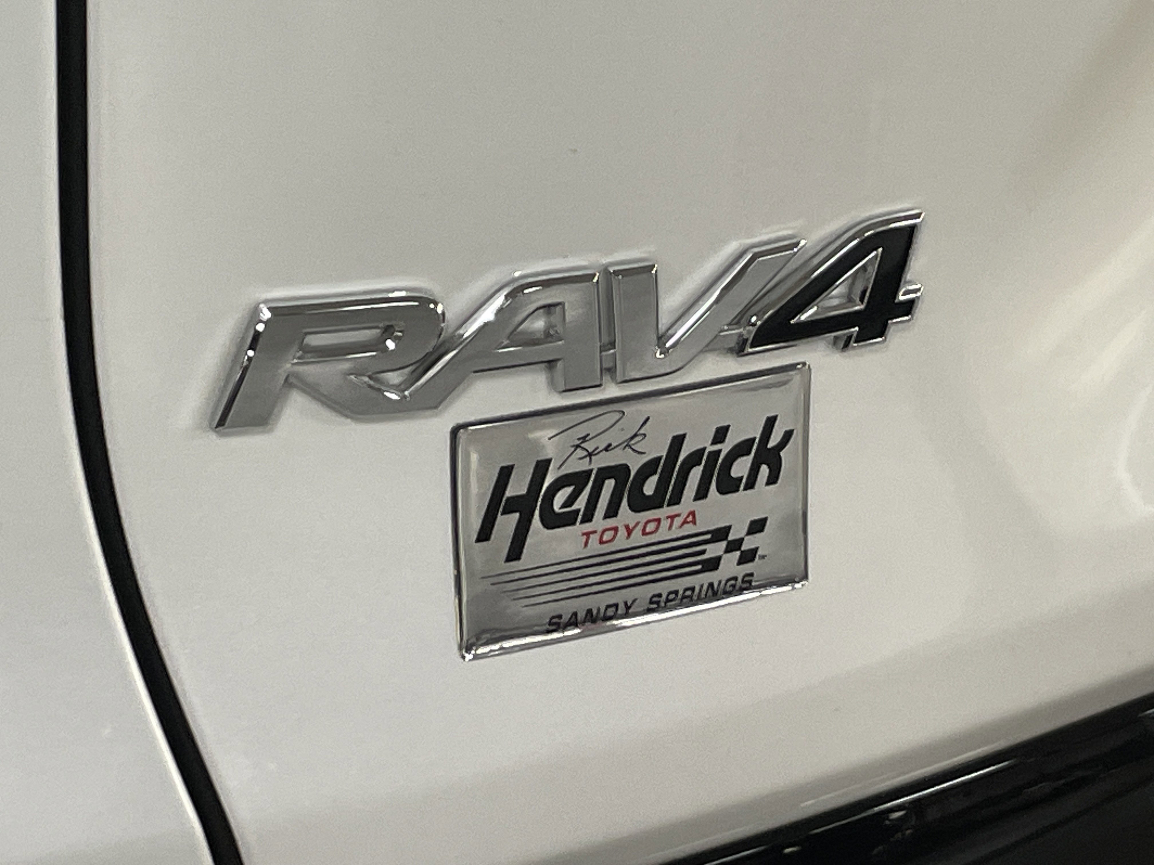 Certified 2025 Toyota RAV4 XSE w/ Weather Package AWD/4WD image 32