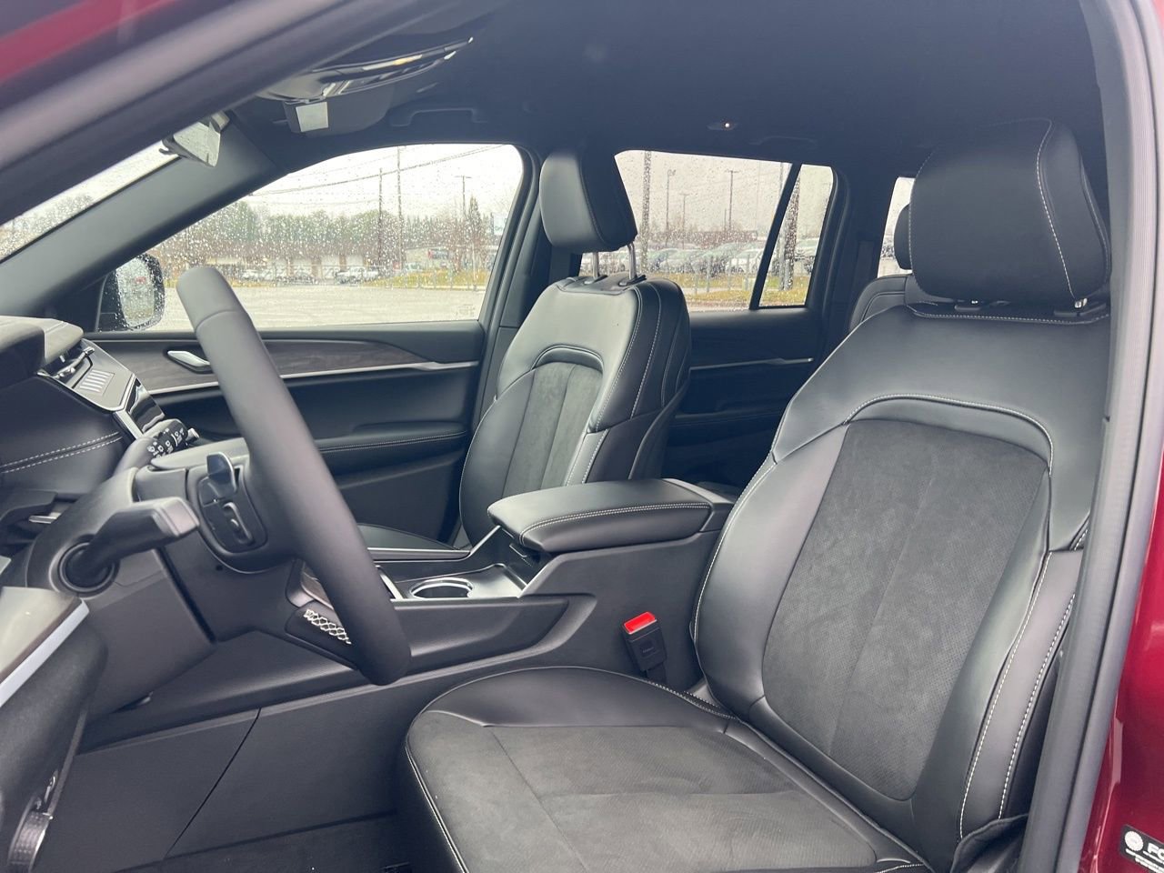 New 2026 Jeep Grand Cherokee Altitude image 14