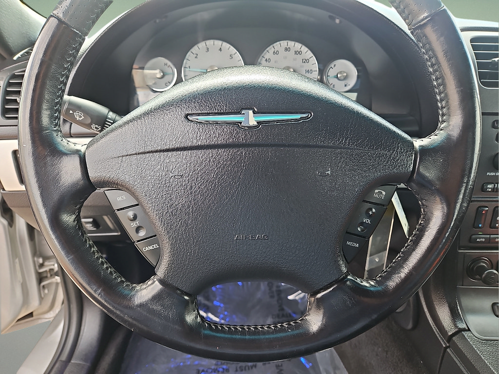 Used 2005 Ford Thunderbird RWD image 24