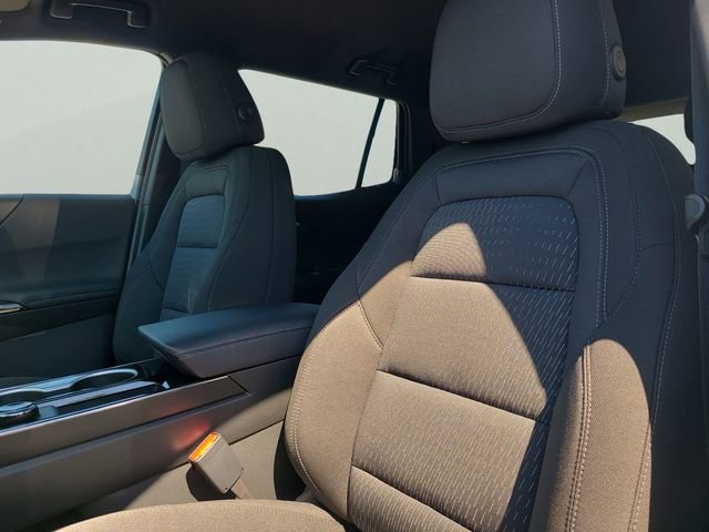 New 2026 Chevrolet Equinox LT w/ Safety and Technology Package image 18