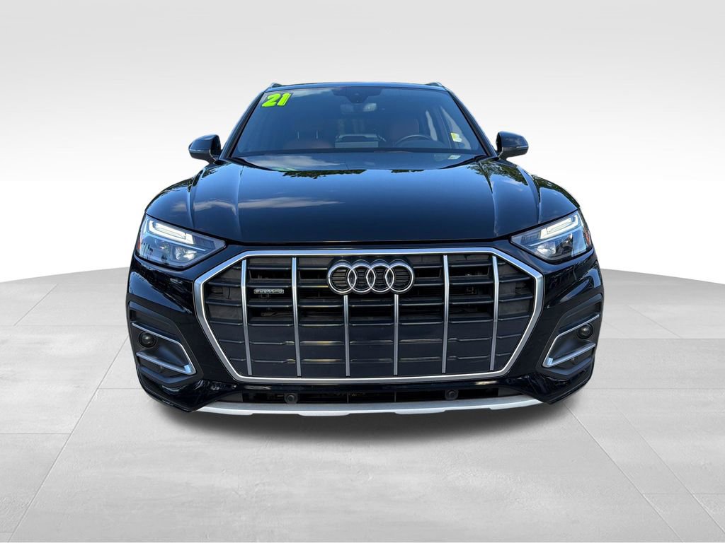 Used 2021 Audi Q5 2.0T Premium w/ Convenience Package AWD/4WD image 2