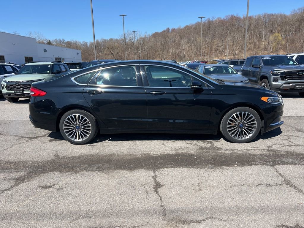 Used 2018 Ford Fusion SE w/ Fusion SE Technology Package image 6