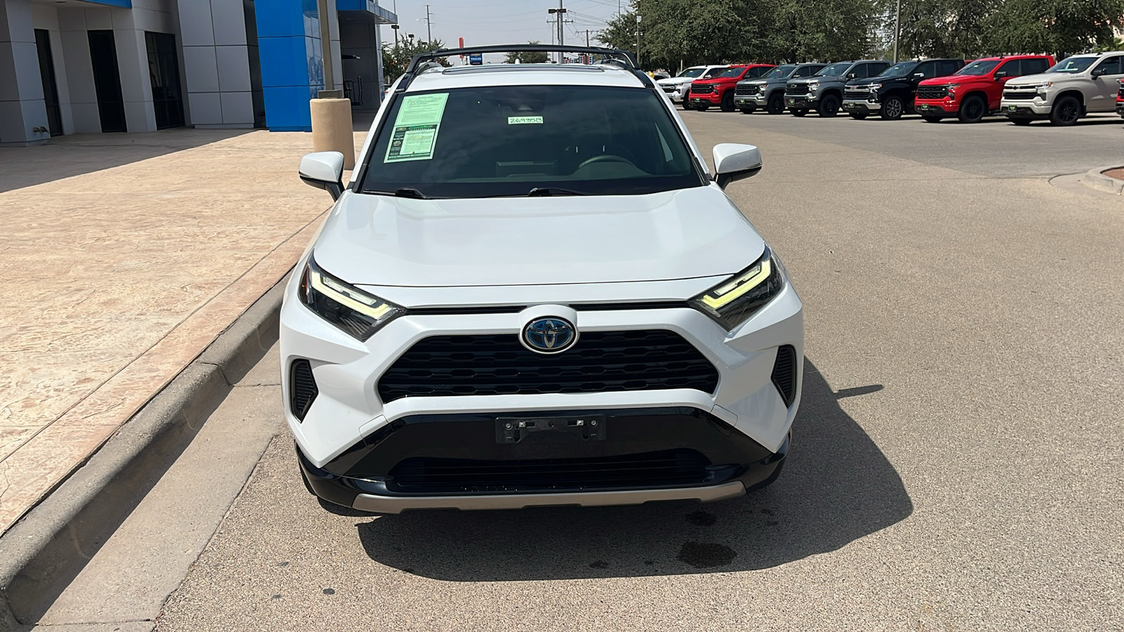 Used 2023 Toyota RAV4 SE w/ Convenience Package AWD/4WD image 2