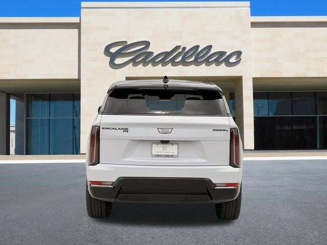 New 2026 Cadillac Escalade IQ Sport 2 w/ LPO, ONYX Package AWD/4WD image 4
