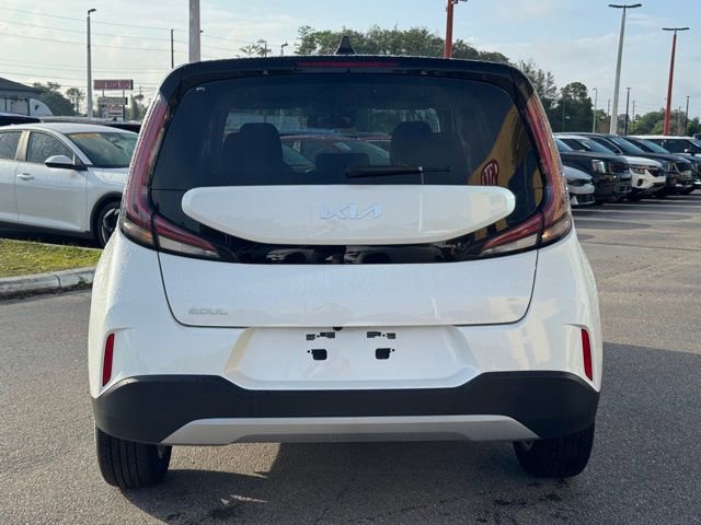 Certified 2025 Kia Soul LX w/ LX Technology Package image 5