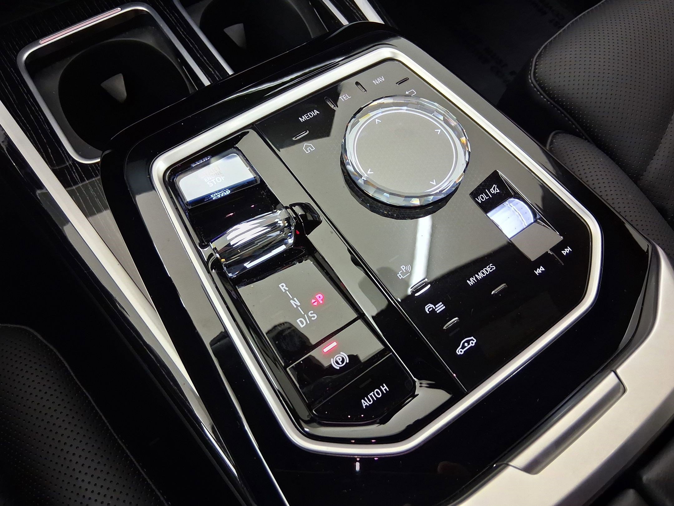 Certified 2023 BMW 740i 740i image 25