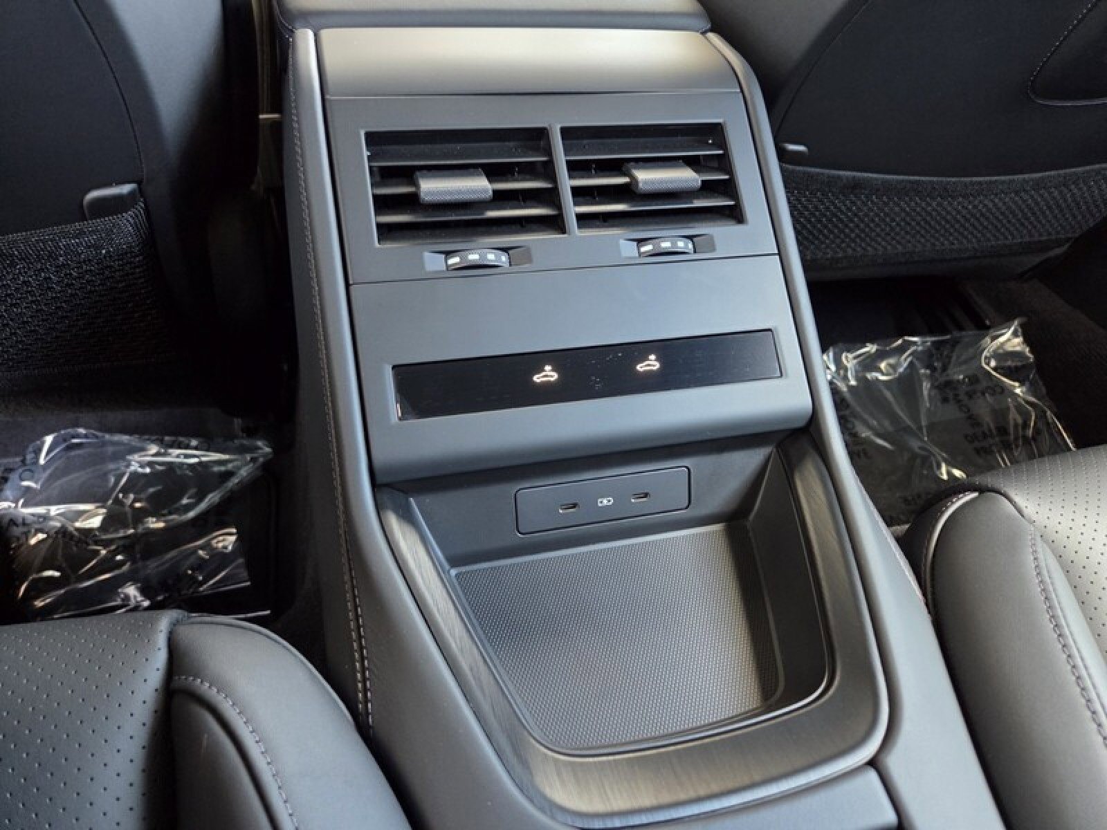 Used 2025 Porsche Panamera image 15