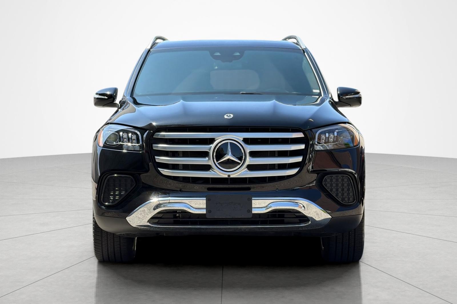 Used 2026 Mercedes-Benz GLS 450 4MATIC image 8