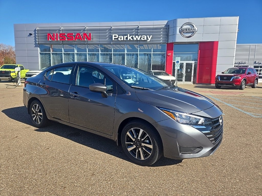 New 2025 Nissan Versa SV