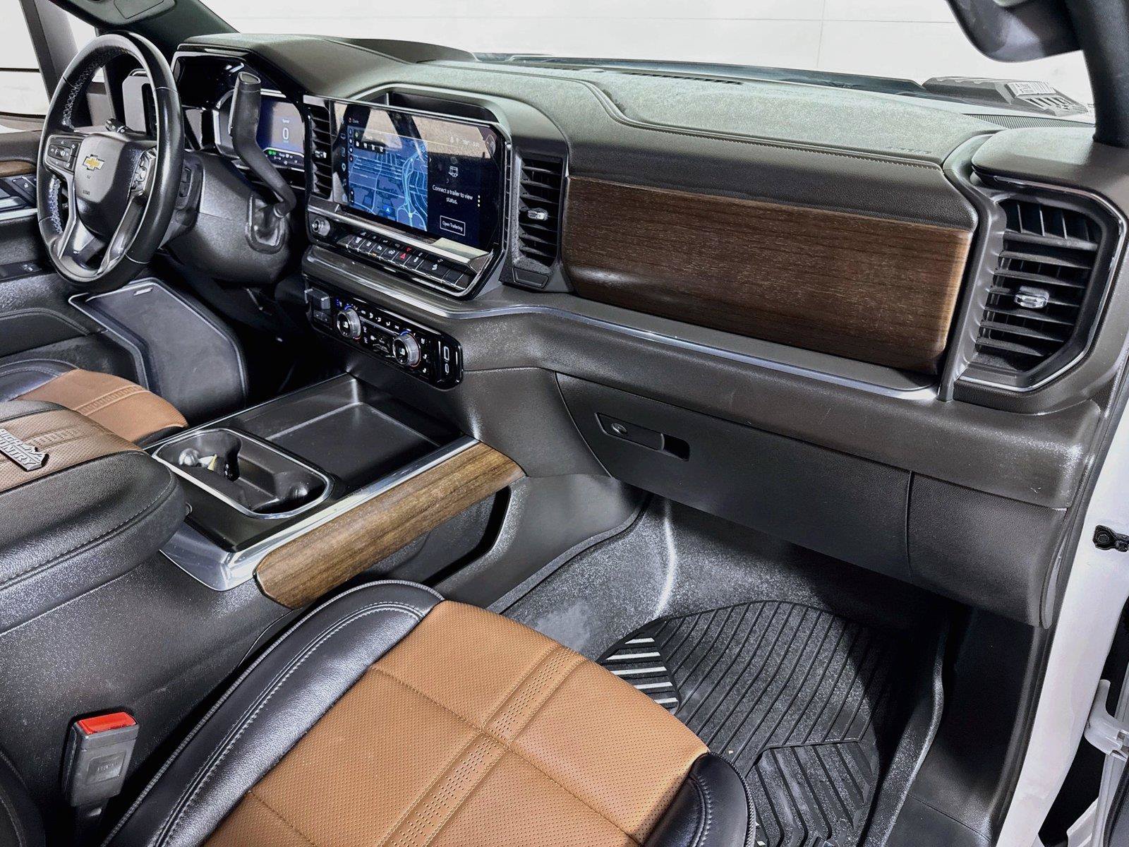 Certified 2025 Chevrolet Silverado 2500 High Country w/ Technology Package AWD/4WD image 28