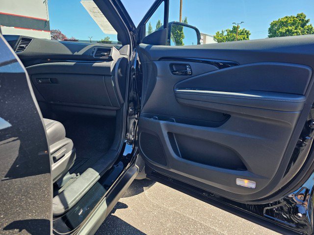 Used 2023 Honda Passport Elite image 12
