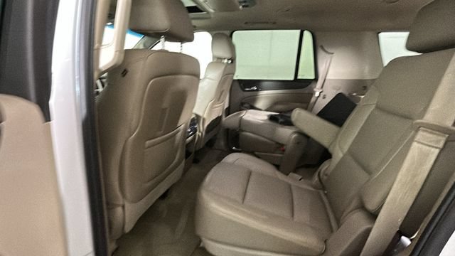 Used 2016 GMC Yukon SLT w/ Open Road Package AWD/4WD image 27