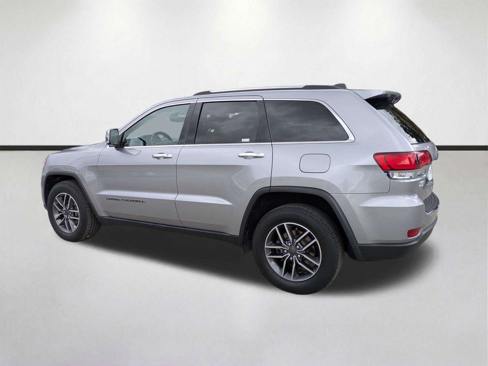 Used 2020 Jeep Grand Cherokee Limited w/ Luxury Group II RWD image 7