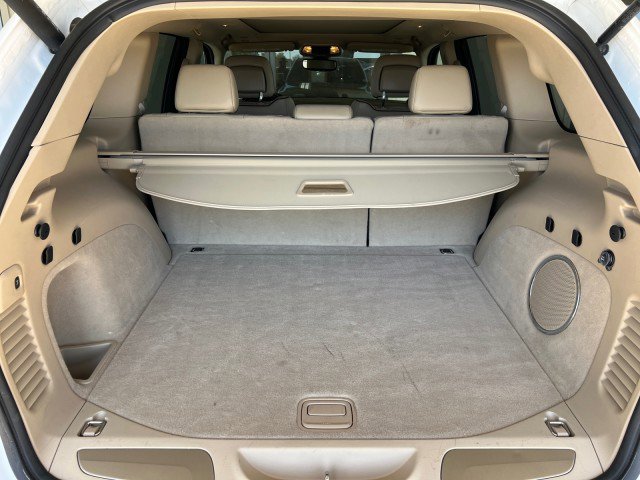 Used 2018 Jeep Grand Cherokee Overland RWD image 36