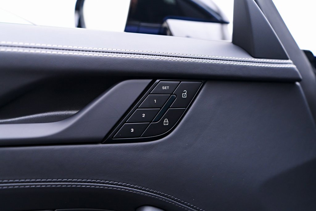 Used 2026 Porsche 911 Carrera GTS image 42