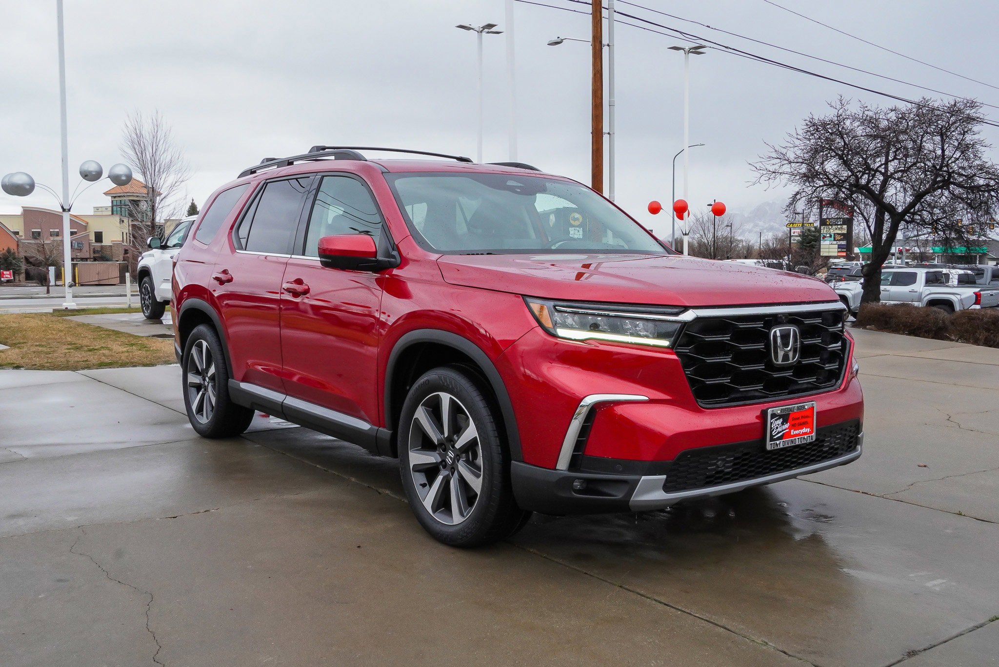 Used 2023 Honda Pilot Elite image 2